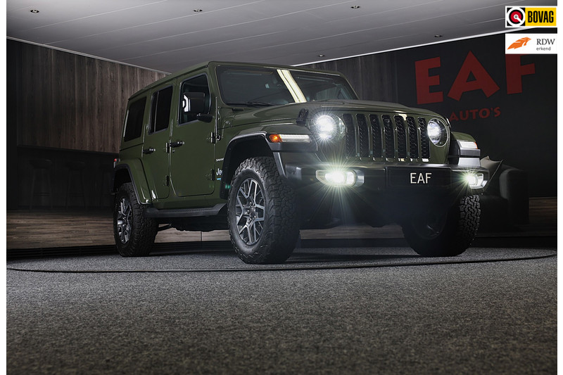 907797273-100-15.jpg