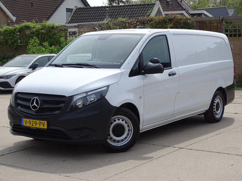 909635565-100-15.jpg