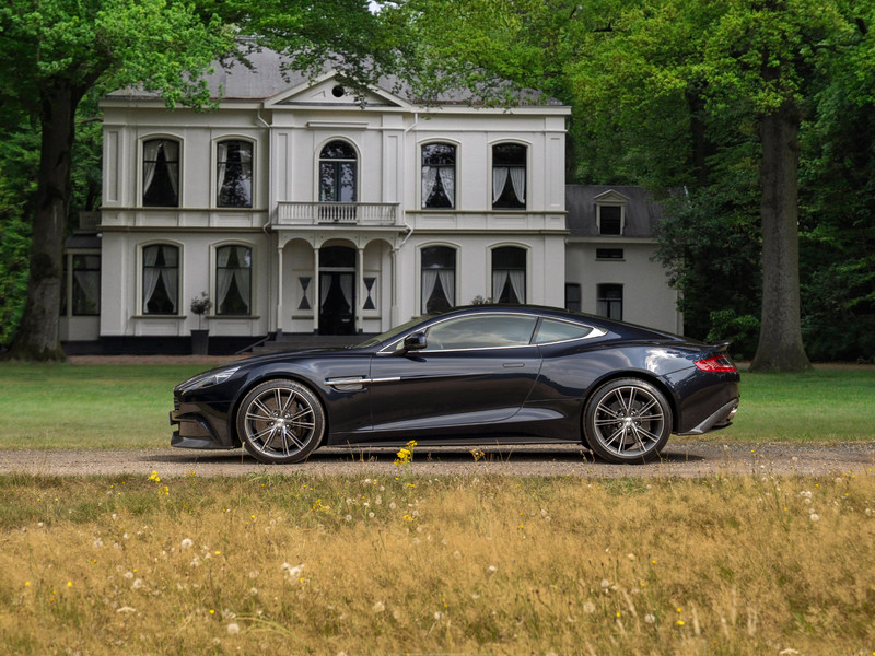 994512692-100-15.jpg