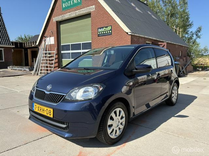 974387618-100-15.jpg