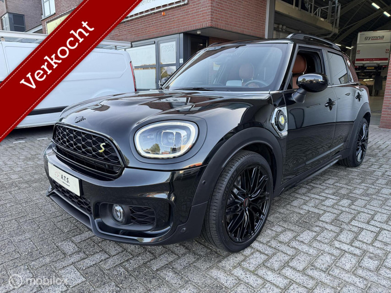 477966377-100-0.jpg
