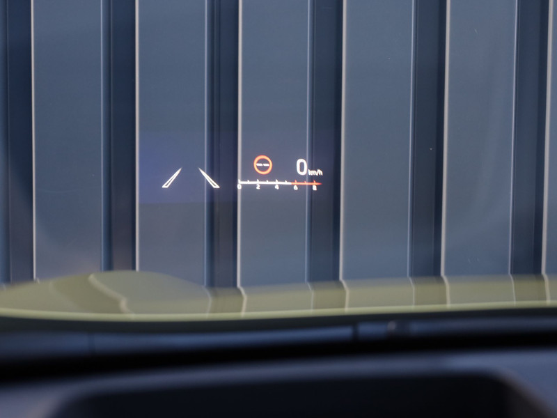 575523287-100-8.jpg