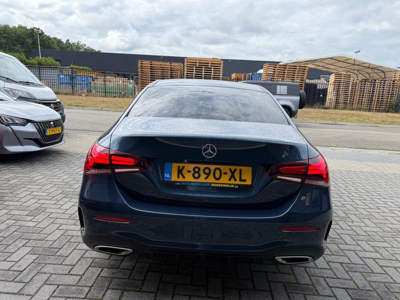 647729442-100-6.jpg