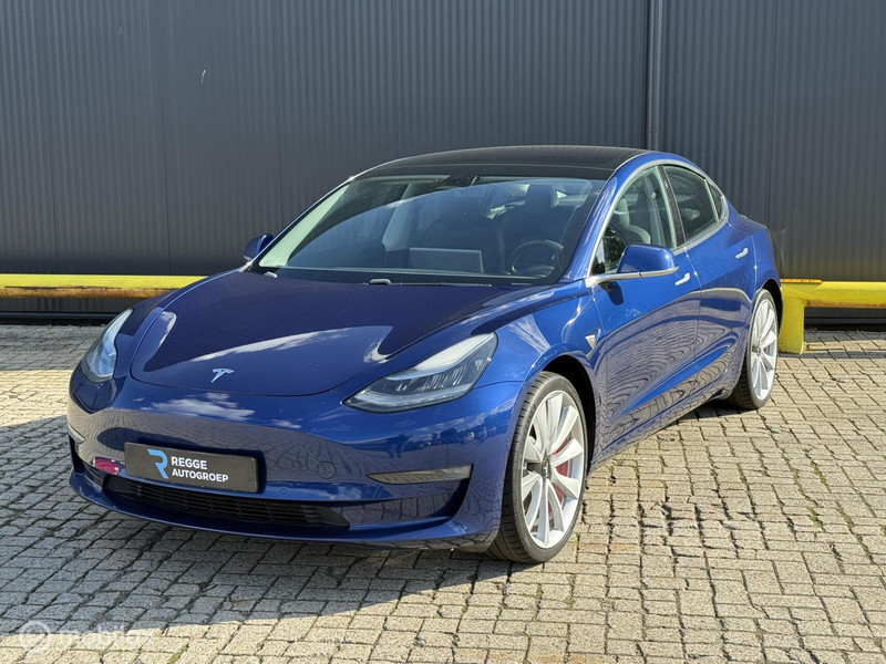702558271-100-15.jpg