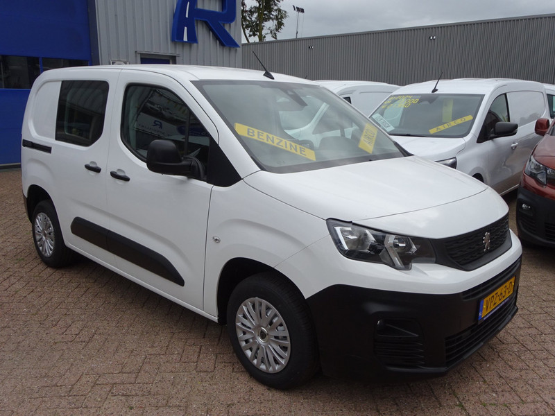 699414655-100-14.jpg