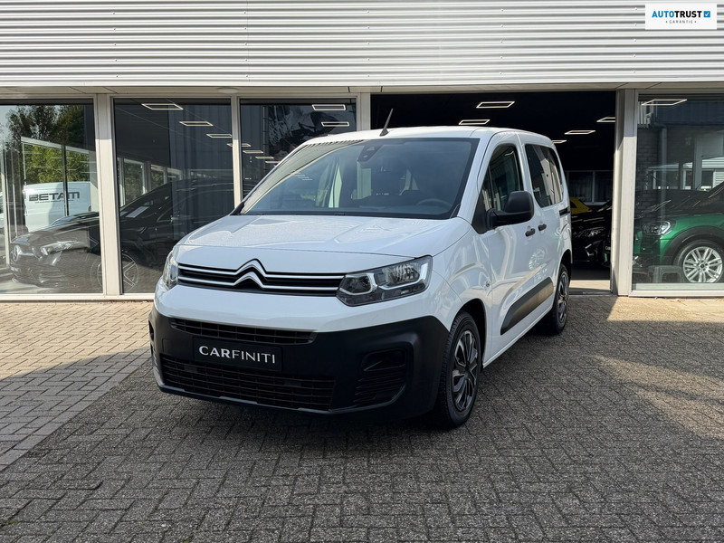187894975-100-2.jpg