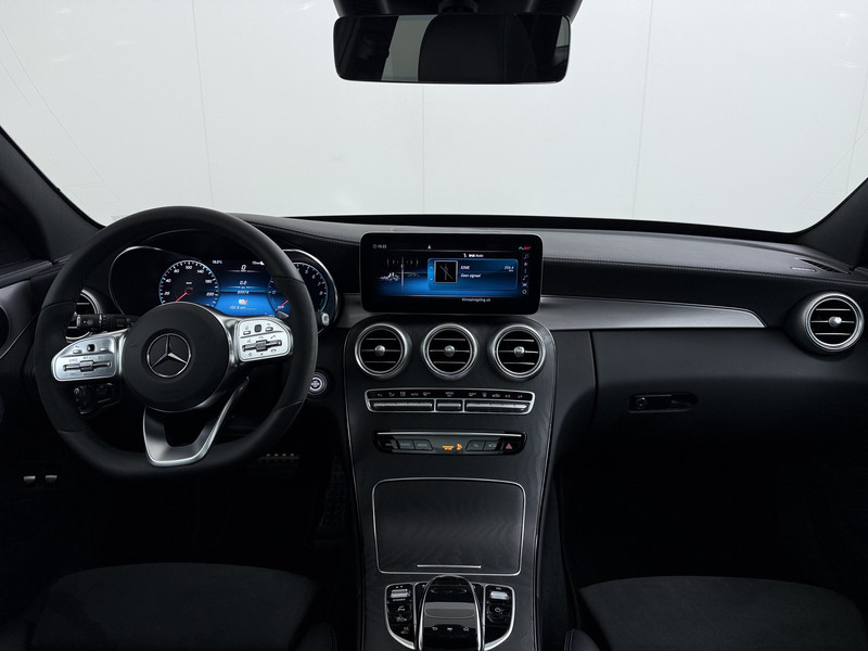 934831112-100-2.jpg