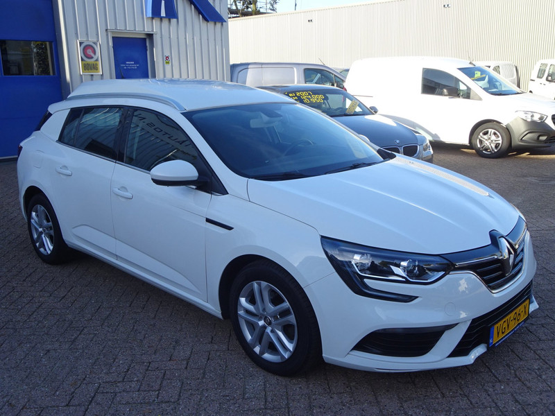 856348037-100-15.jpg